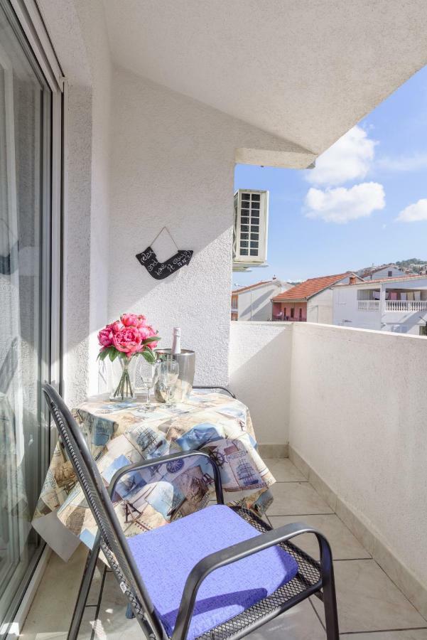 Apartments Mirjana Trogir Zewnętrze zdjęcie